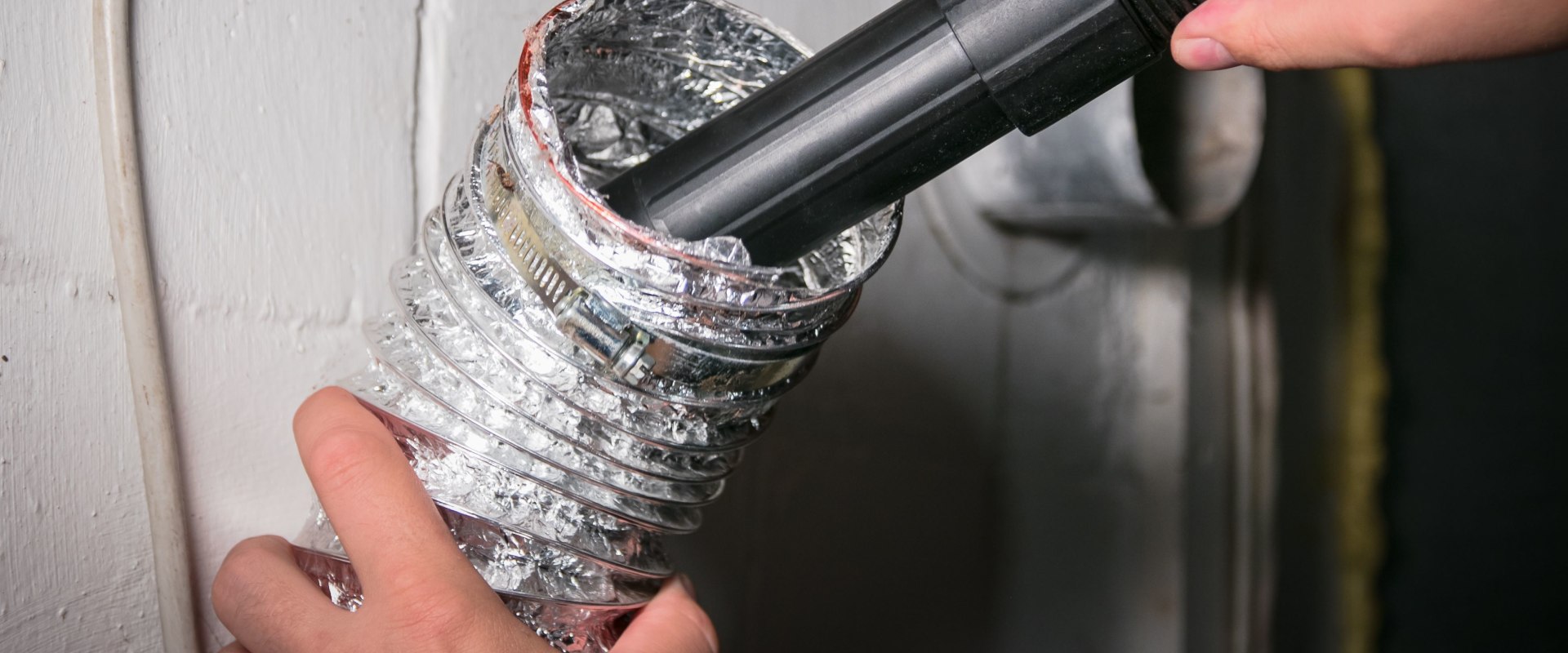 Cleaning vs. Replacing Air Ducts: An Expert's Perspective