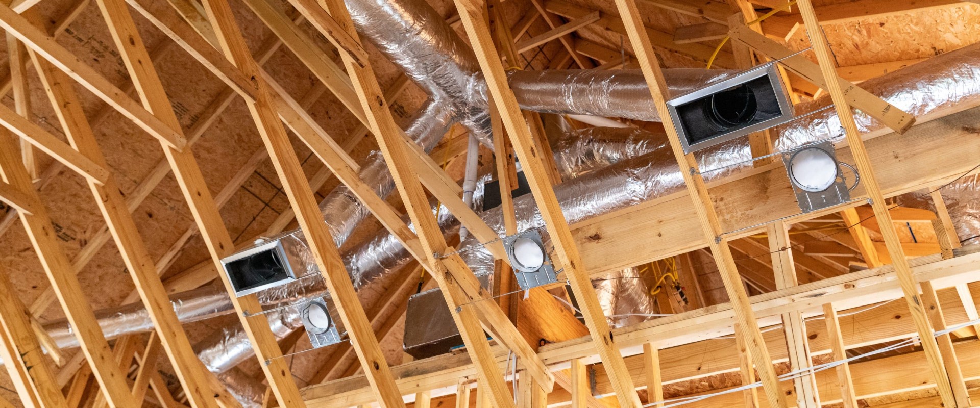10 Signs Your Home Needs New Air Ducts: An Expert's Perspective